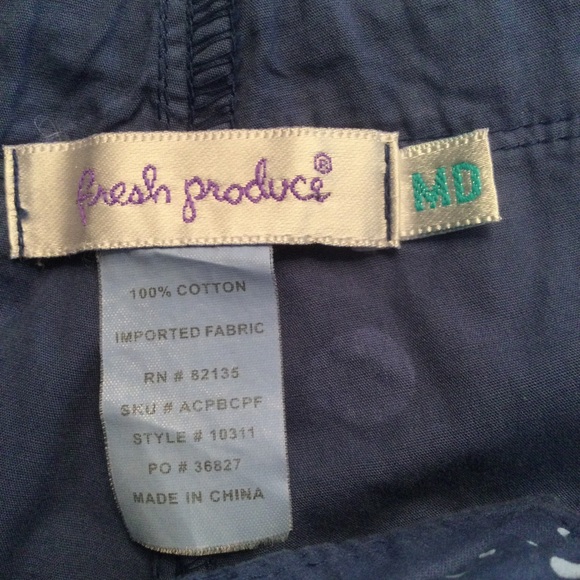 Fresh Produce Blue Floral Cotton Capris Size Medium - Picture 5 of 10